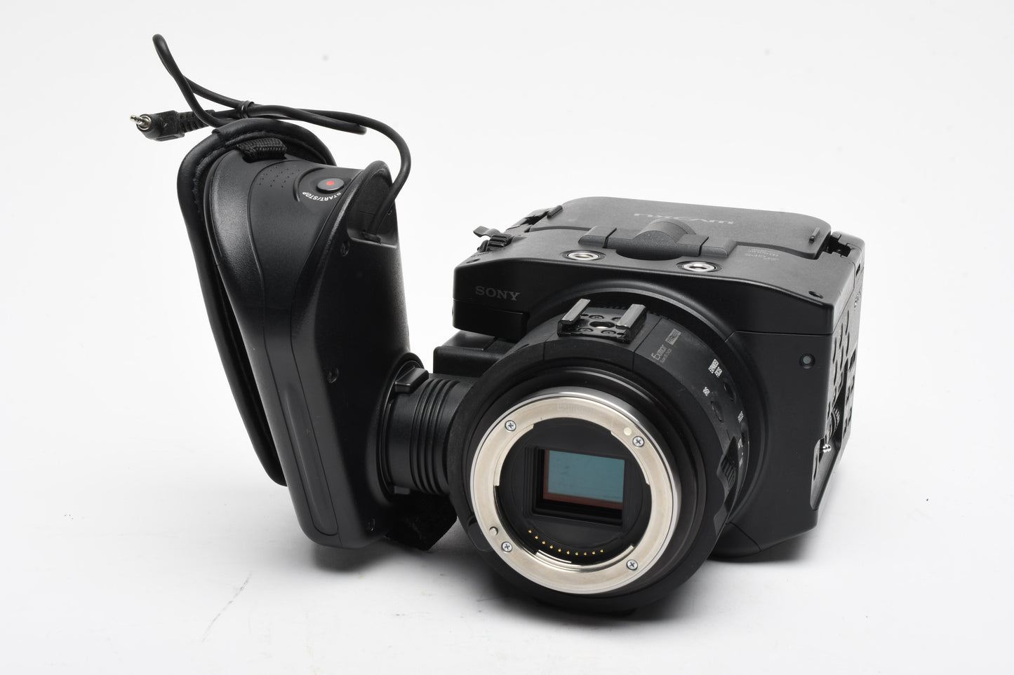 Sony NEX-FS100U AVCHD 14MP Full HD, Batt+charger, Only 260 Hours