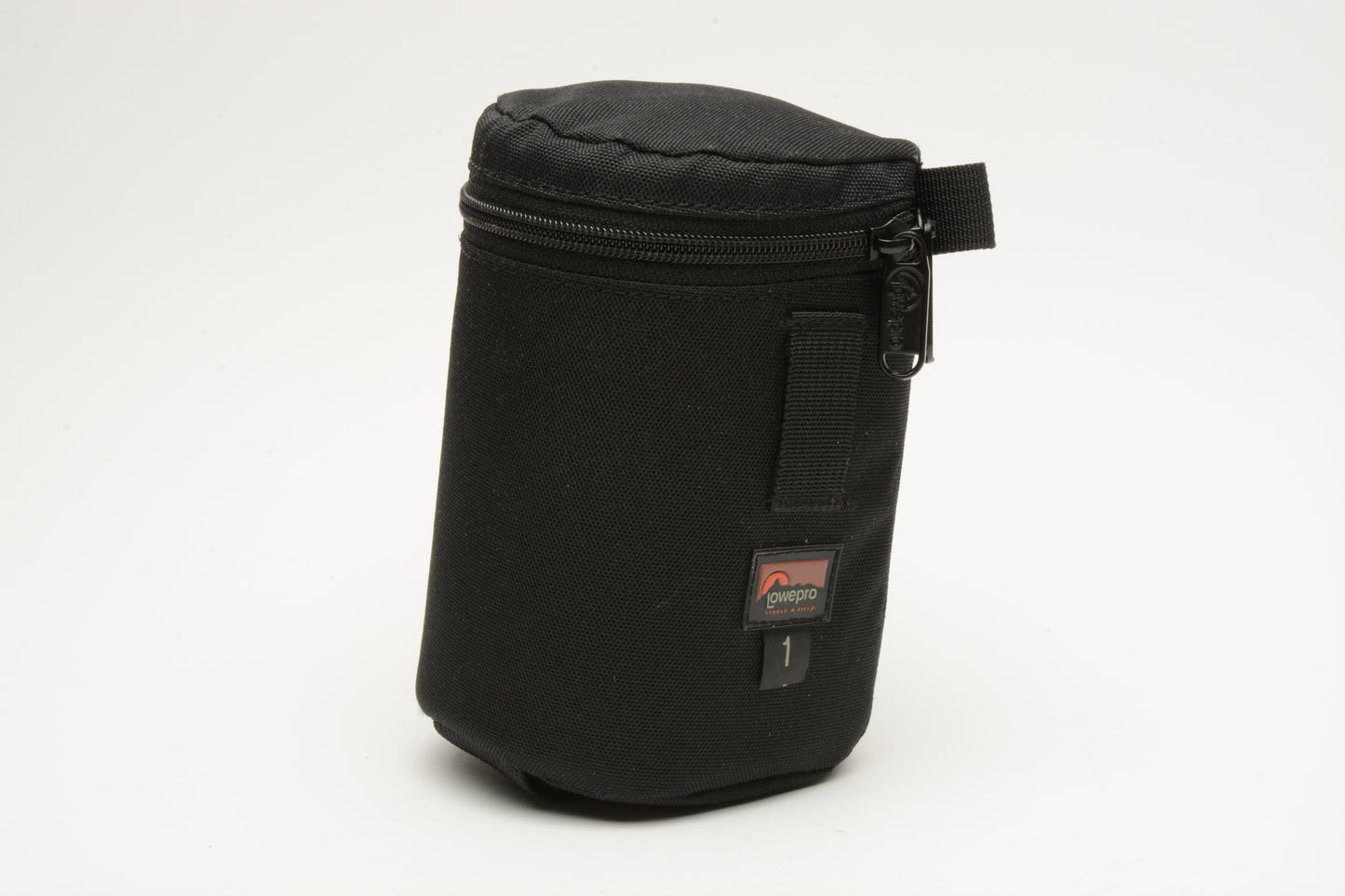 Lowepro padded lens case #1 (Black) 6" tall x 3" diameter, Nice