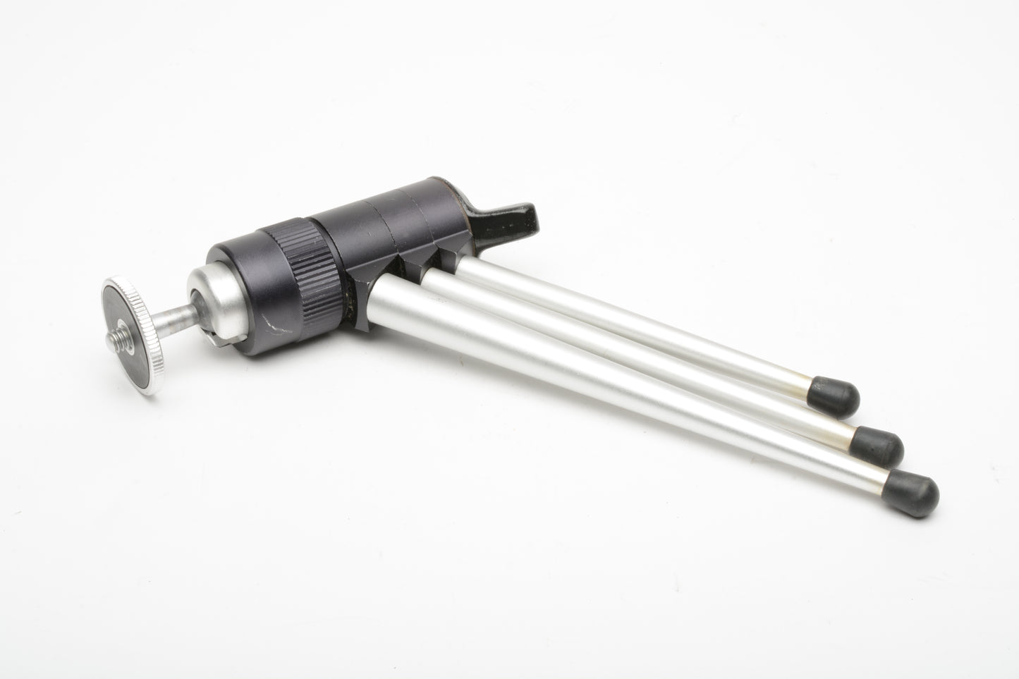 Compact "Leica Copy" table tripod, nice and clean