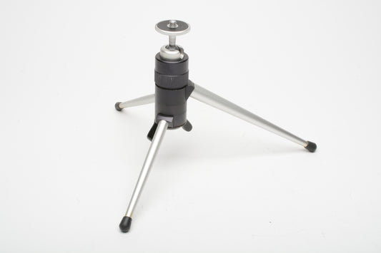 Compact "Leica Copy" table tripod, nice and clean