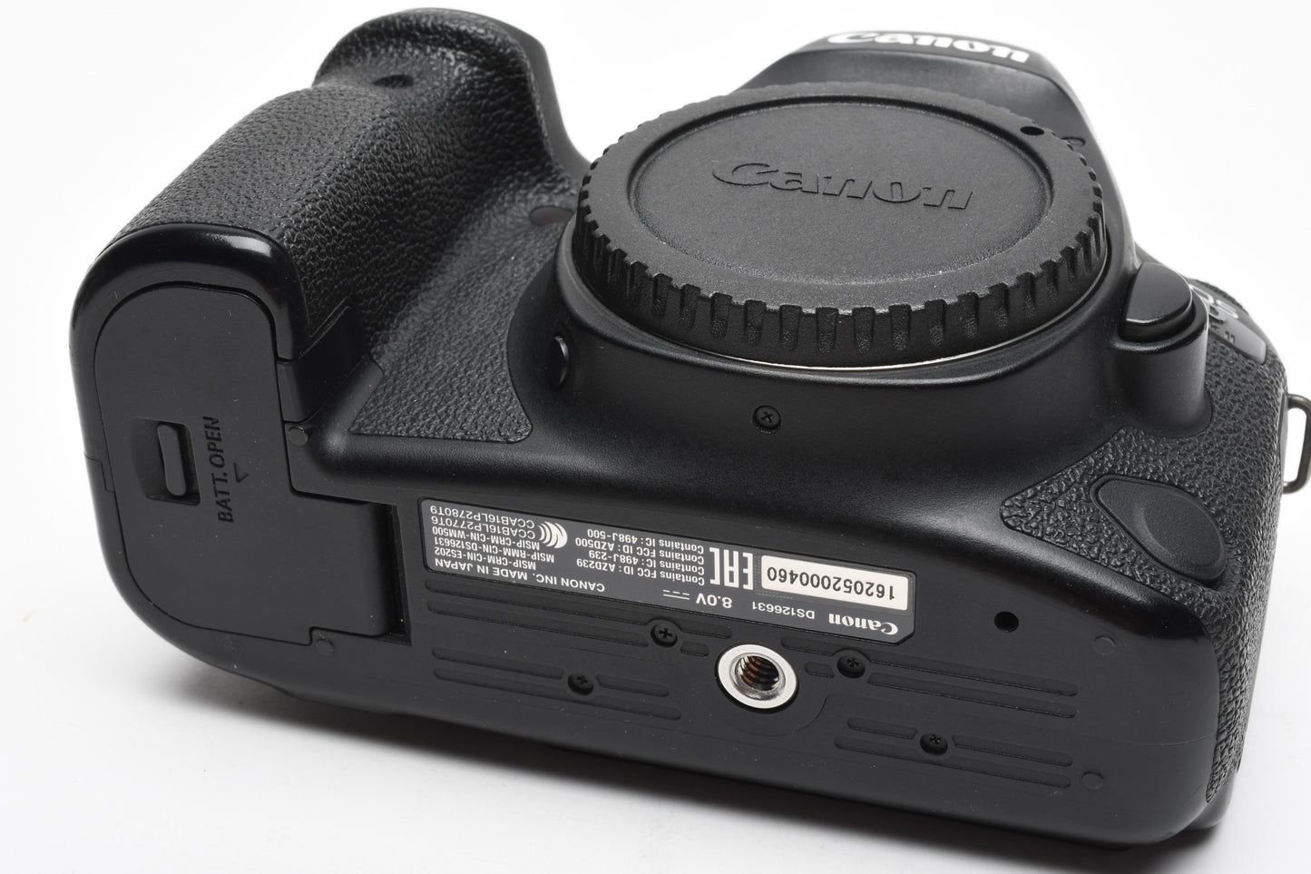 Canon EOS 6D Mark II 26.2MP DSLR body, 2X batts, charger, 187K Acts, Good!