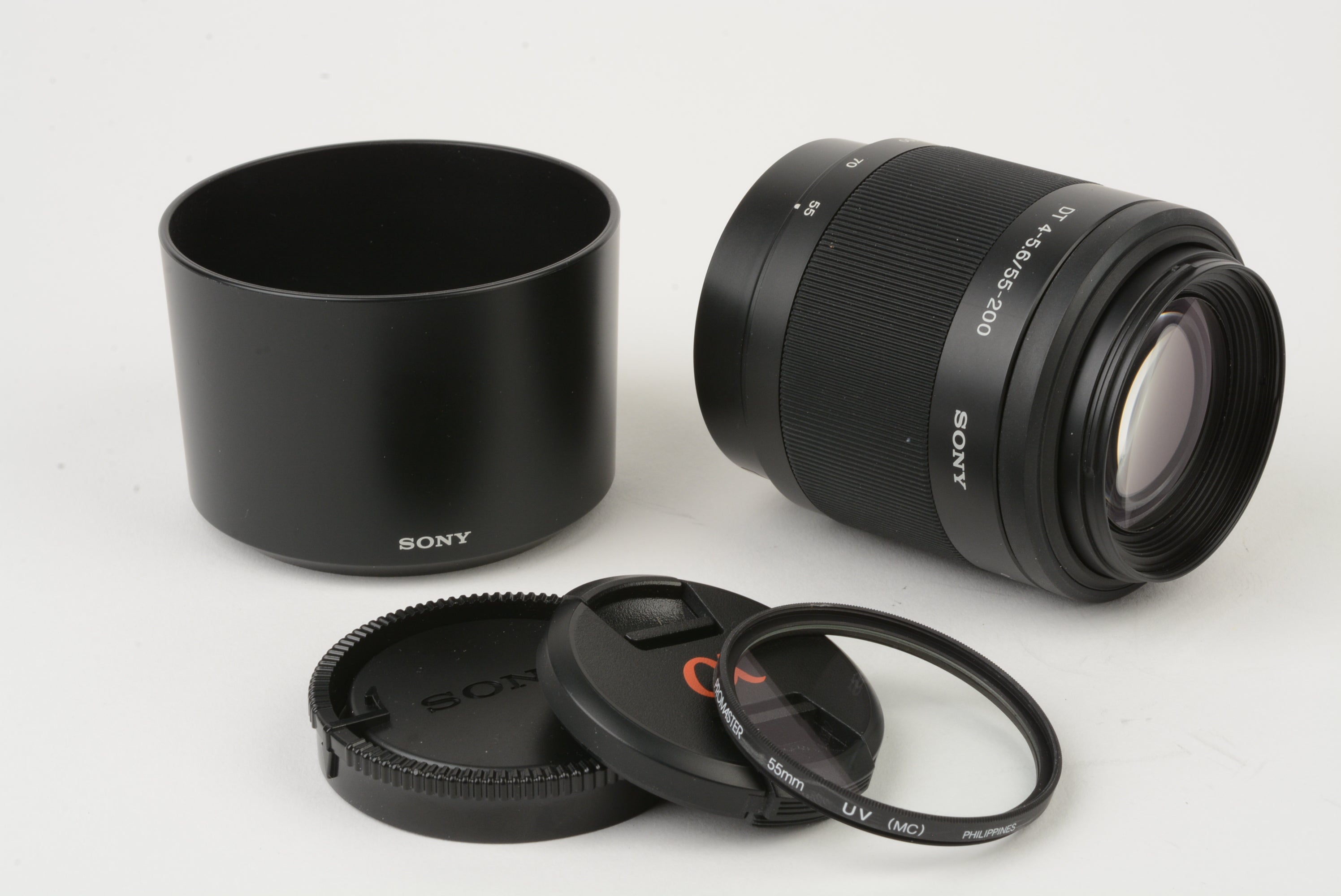 Sony AF 55-200mm f4-5.6 DT SAM lens, caps, hood, UV filter, nice