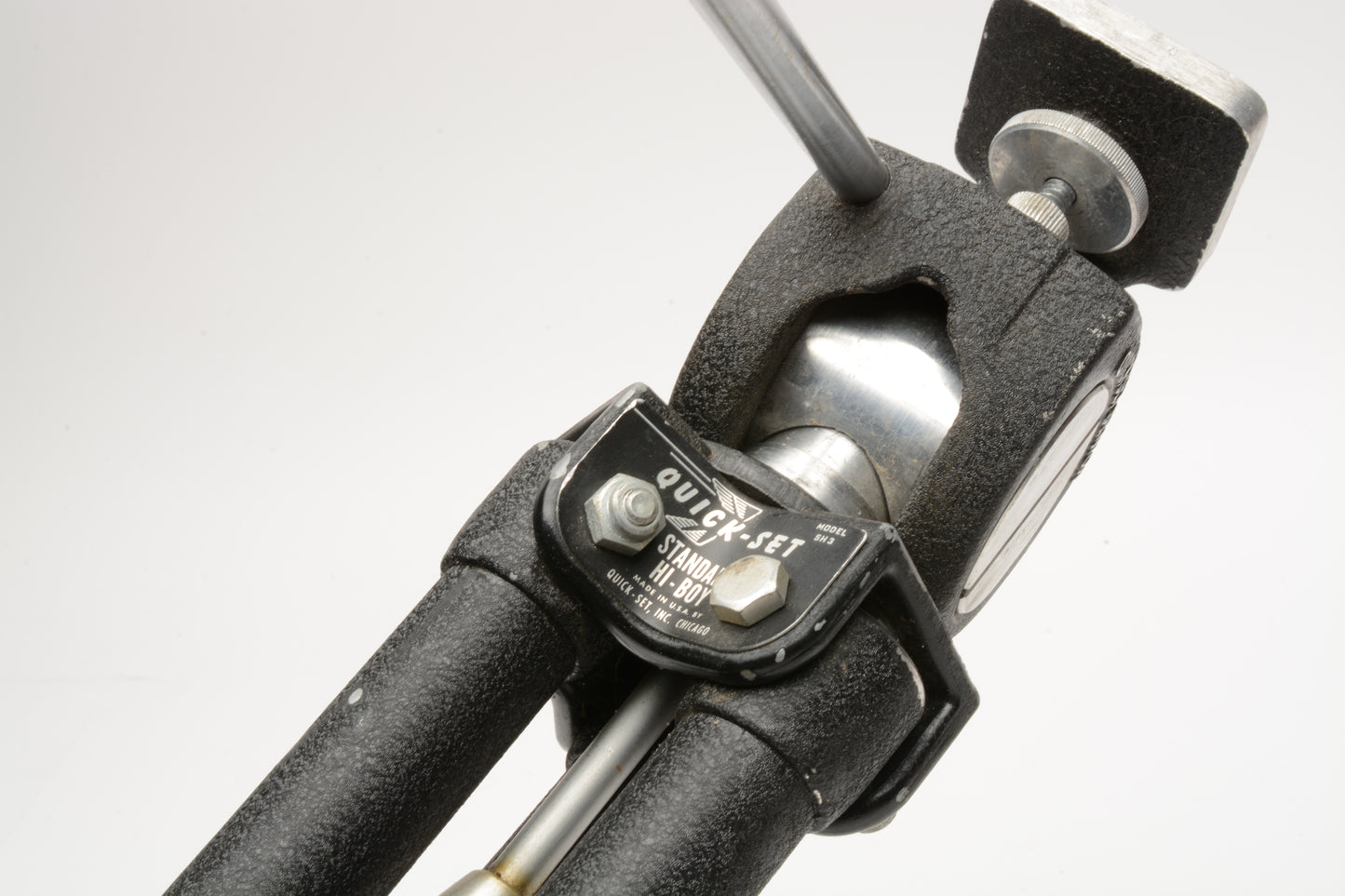 Quick-Set Standard Hi-Boy quality tripod, tested, works great, clean