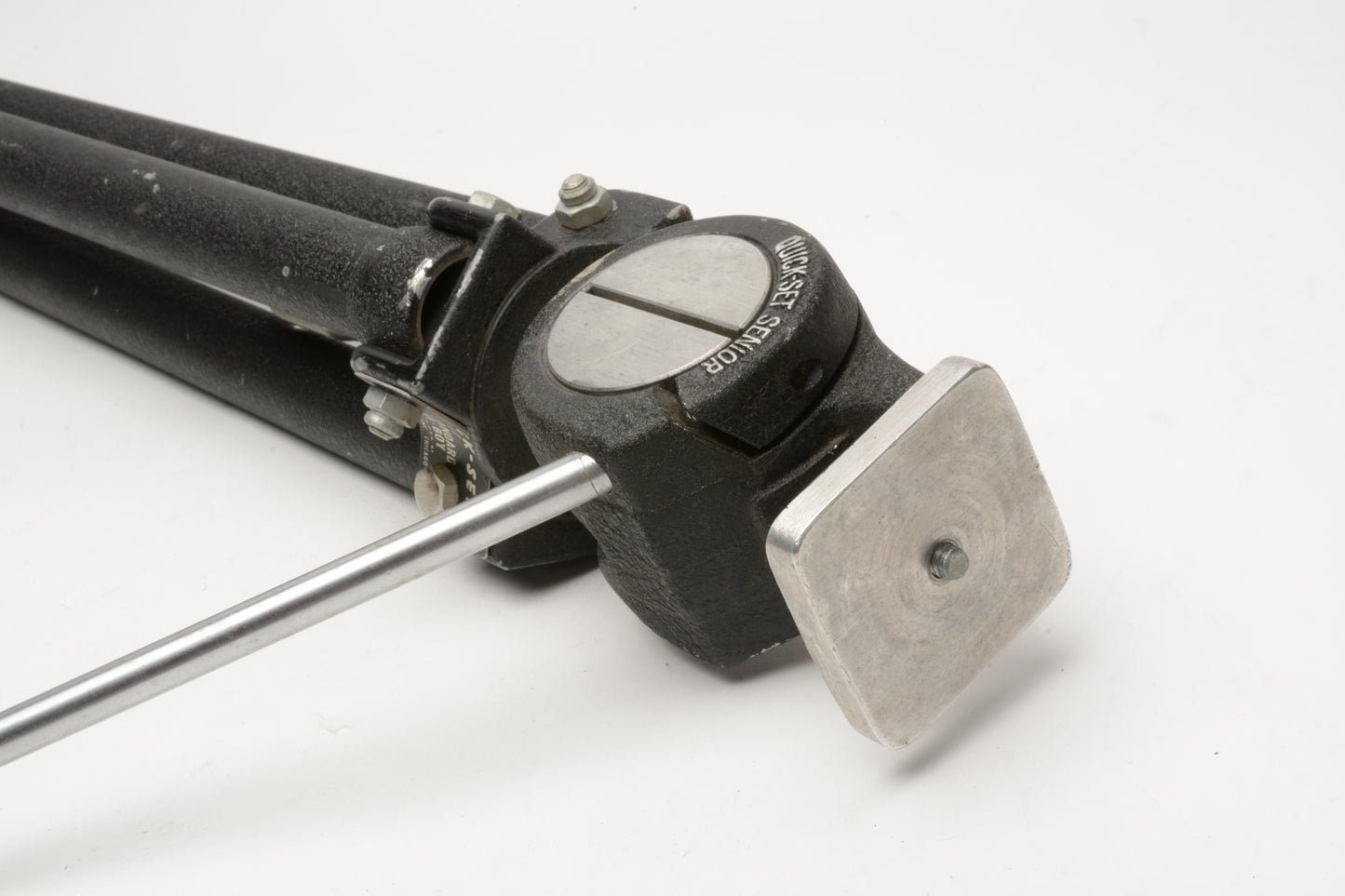 Quick-Set Standard Hi-Boy quality tripod, tested, works great, clean