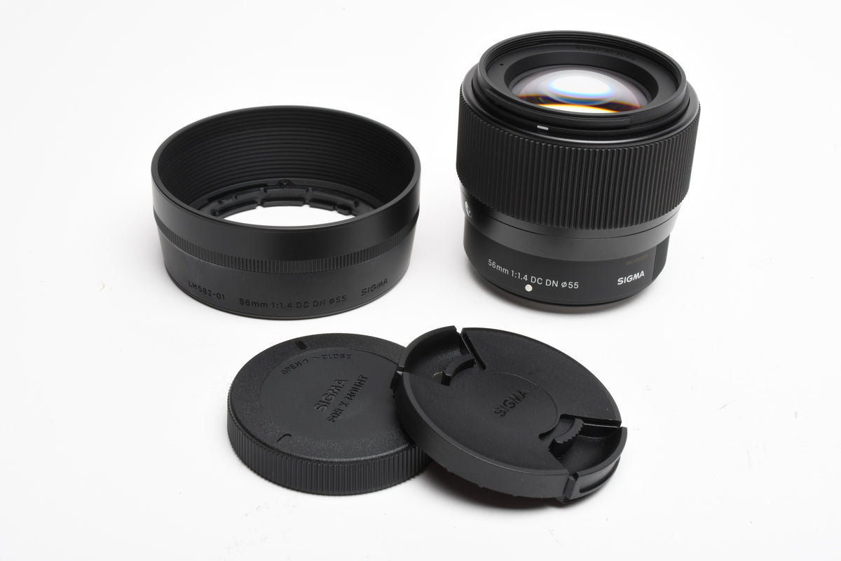 Sigma 56mm f1.4 DC DN C lens for X-Mount w/Hood and caps, Great!