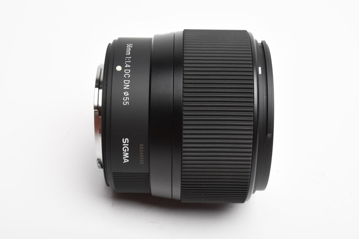 Sigma 56mm f1.4 DC DN C lens for X-Mount w/Hood and caps, Great!