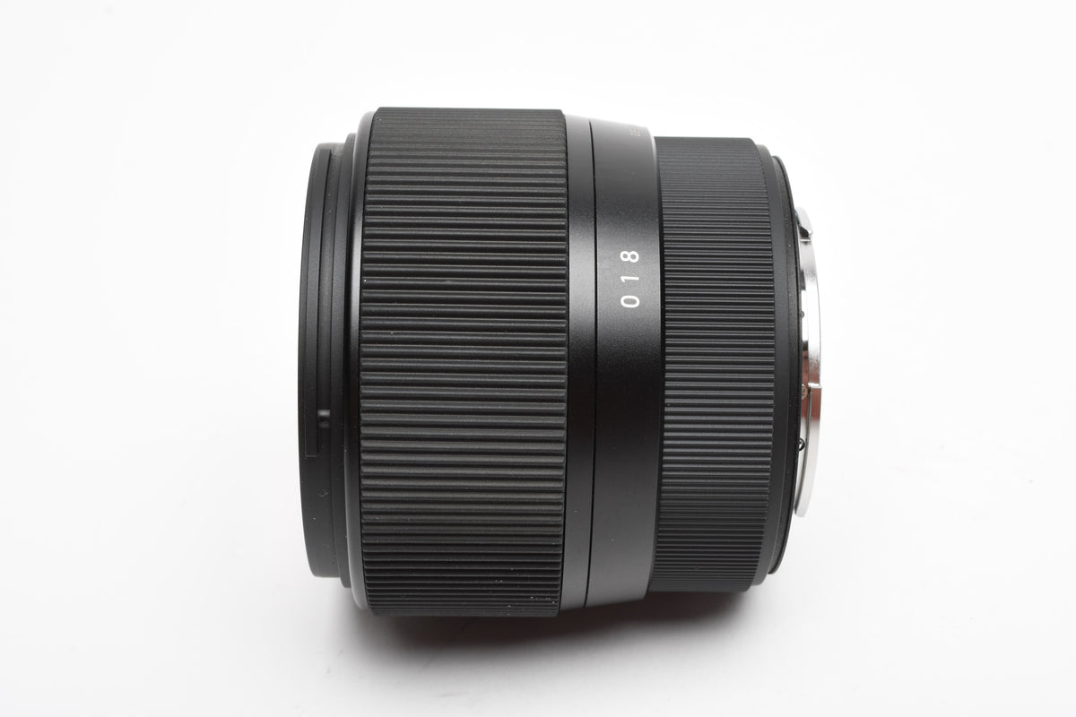 Sigma 56mm f1.4 DC DN C lens for X-Mount w/Hood and caps, Great!