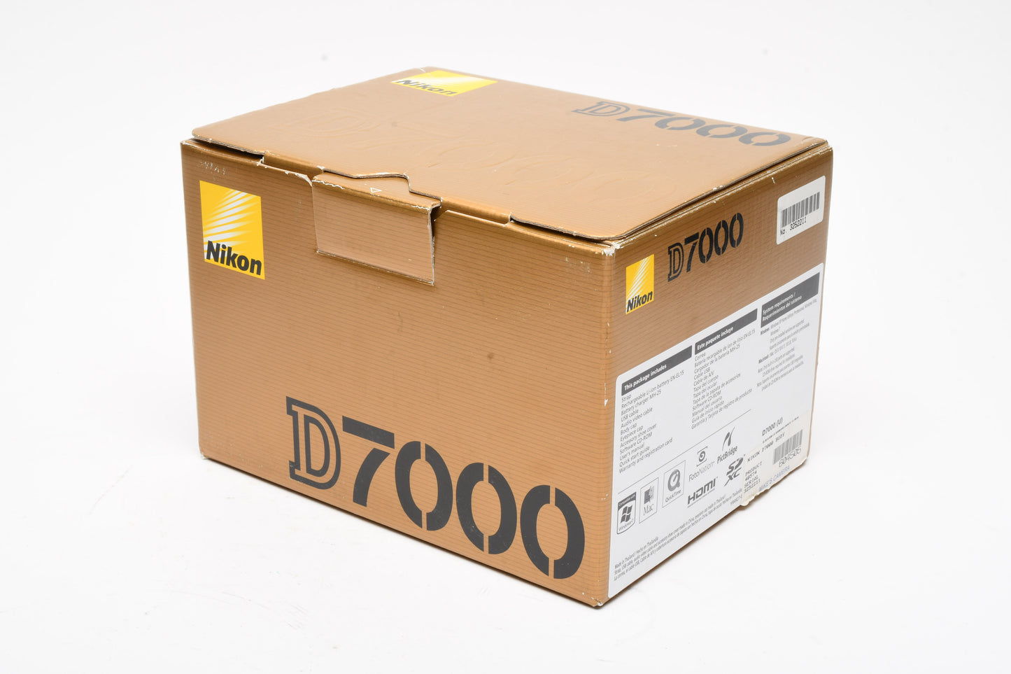 Nikon D7000 16.2MP DSLR, batt, charger, strap, 62K Acts, Nice