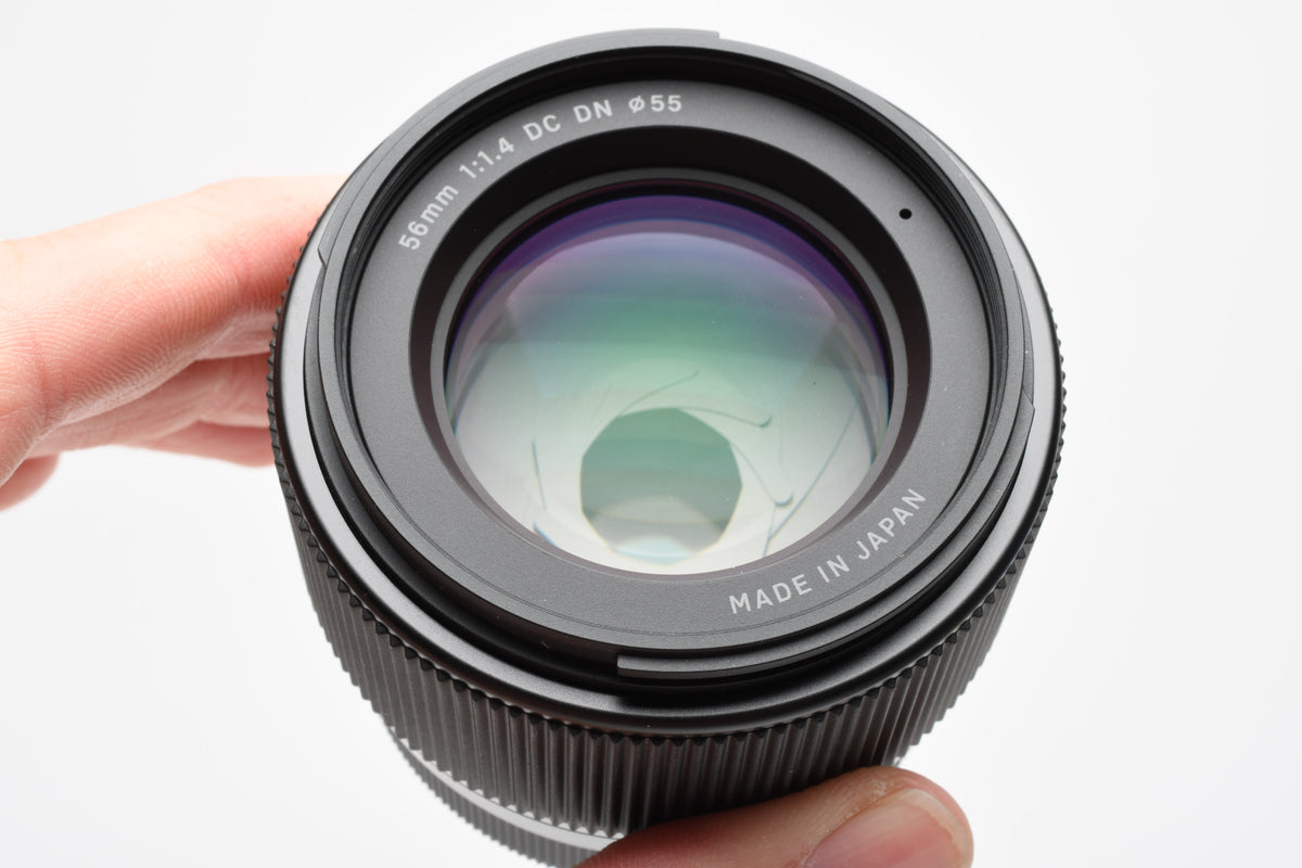 Sigma 56mm f1.4 DC DN C lens for X-Mount w/Hood and caps, Great!