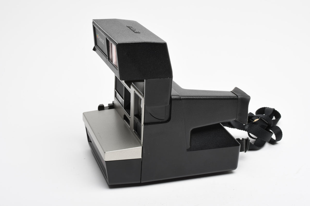 Polaroid Sun 600 LMS Instant camera w/strap, tested