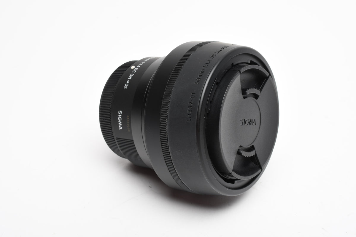 Sigma 56mm f1.4 DC DN C lens for X-Mount w/Hood and caps, Great!