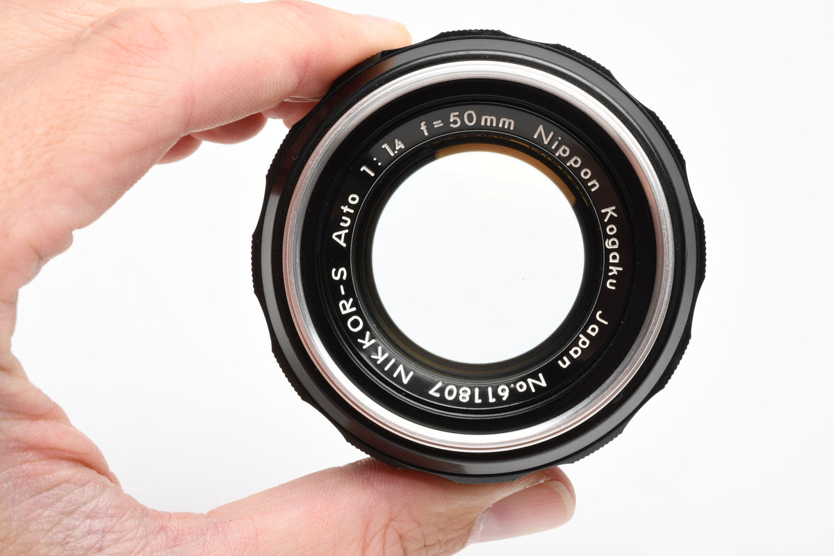 Nikon Nikkor-S 50mm f1.4 Non-AI Prime lens w/caps, sharp!