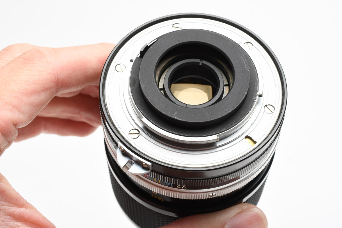 Nikon Zoom Nikkor 43-86mm f3.5 Non-Ai lens w/ UV filter and caps, Nice!