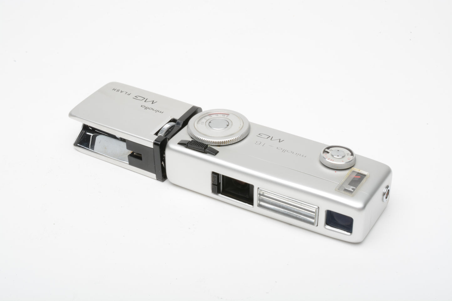 Minolta 16 MG compact "Spy" camera, flash adapter, cases, manual, box, nice!