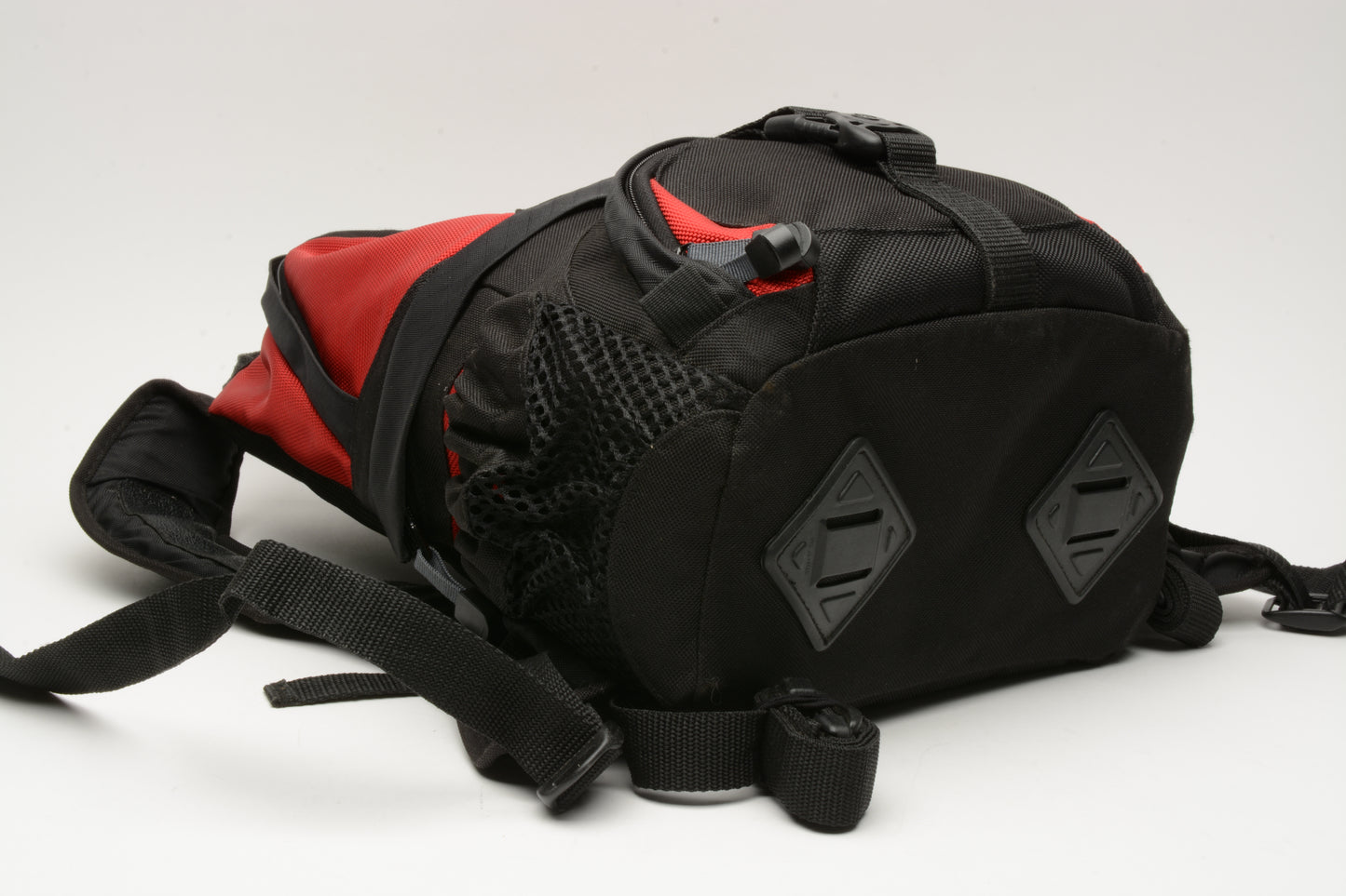 Tamrac 5546 Adventure 6 Backpack (Red), Very clean, Versatile