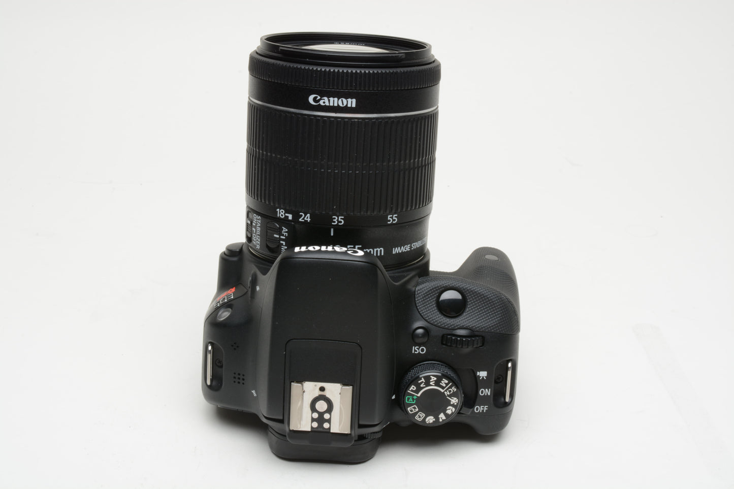 Canon Rebel SL1 DSLR w/18-55mm. f3.5-5.6 IS STM zoom, case, batt+charger+manuals