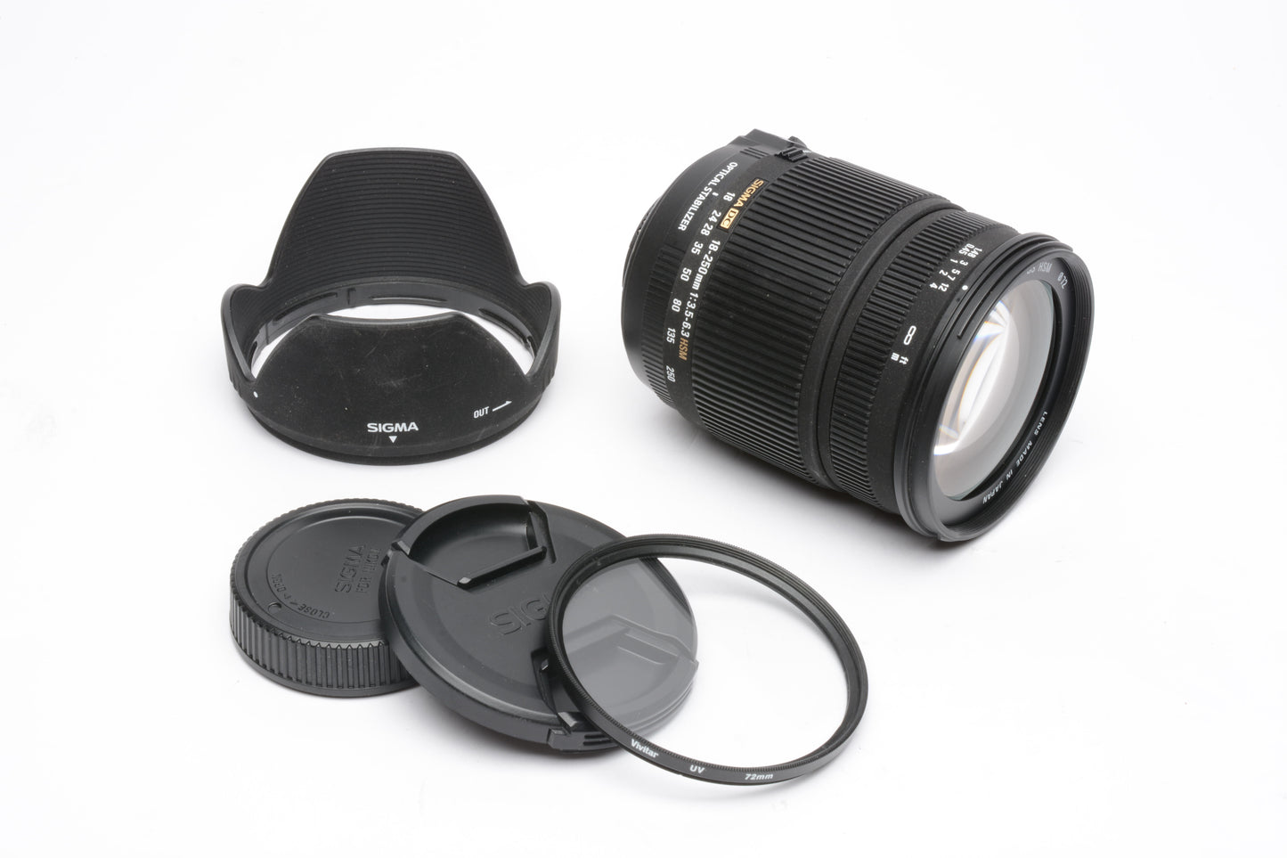 Sigma DC OS 18-250mm f3.5-6.3 HSM zoom lens for Nikon, hood, UV, caps