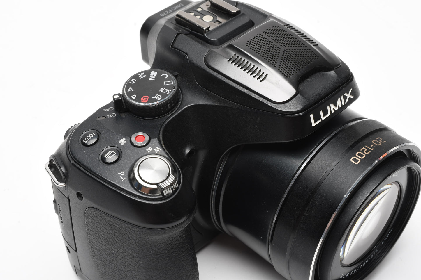 Panasonic DMC-FZ70 16.1 Digital Point&Shoot, batt, charger, strap