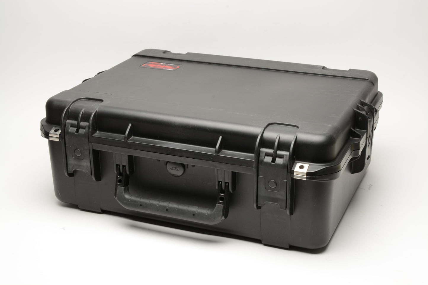 SKB iSeries 2217-8 Waterproof Case w/Gray Dividers, Great Quality!