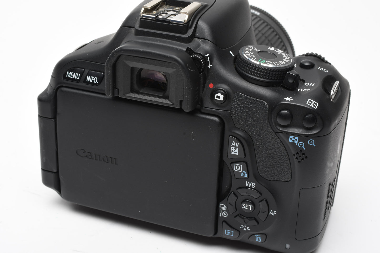 Canon EOS T3i w/18-55mm f3.5-5.6 IS STM lens, batt+charger, Only 1122K Acts!
