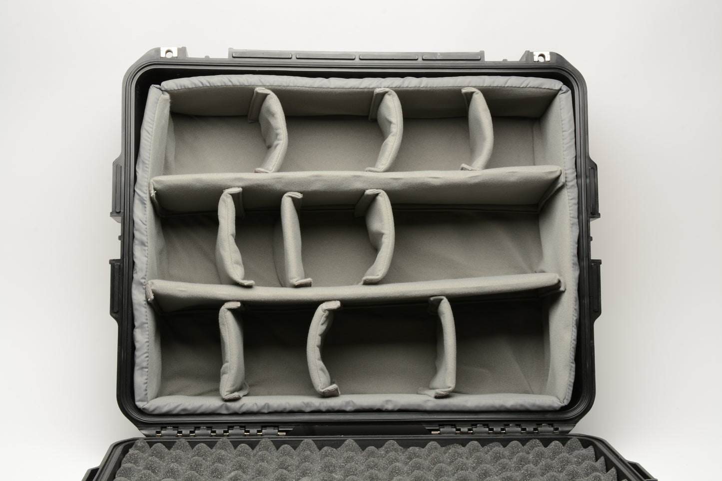 SKB iSeries 2217-8 Waterproof Case w/Gray Dividers, Great Quality!