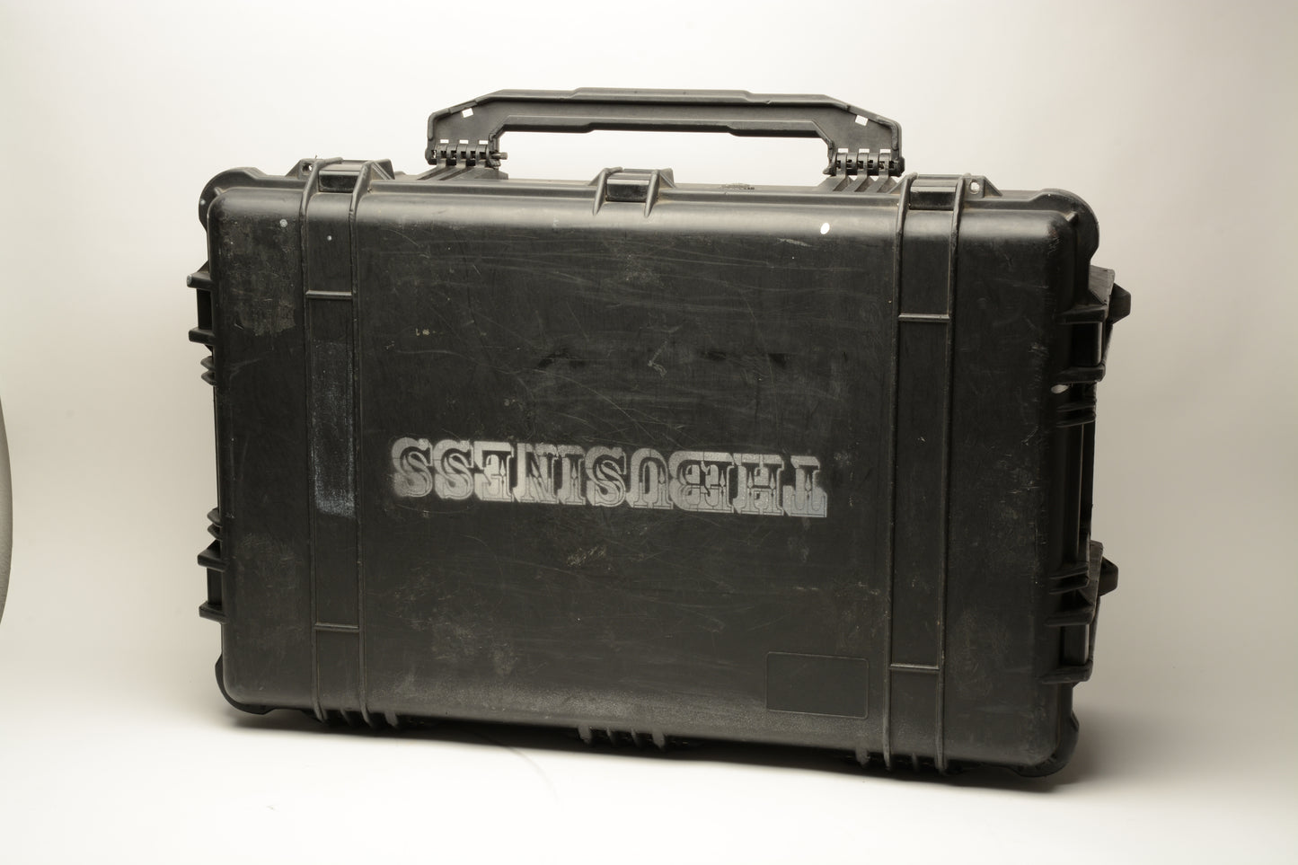 Pelican 1650 wheeled Black Equipment Case Measures ~32x21x13" (Black)