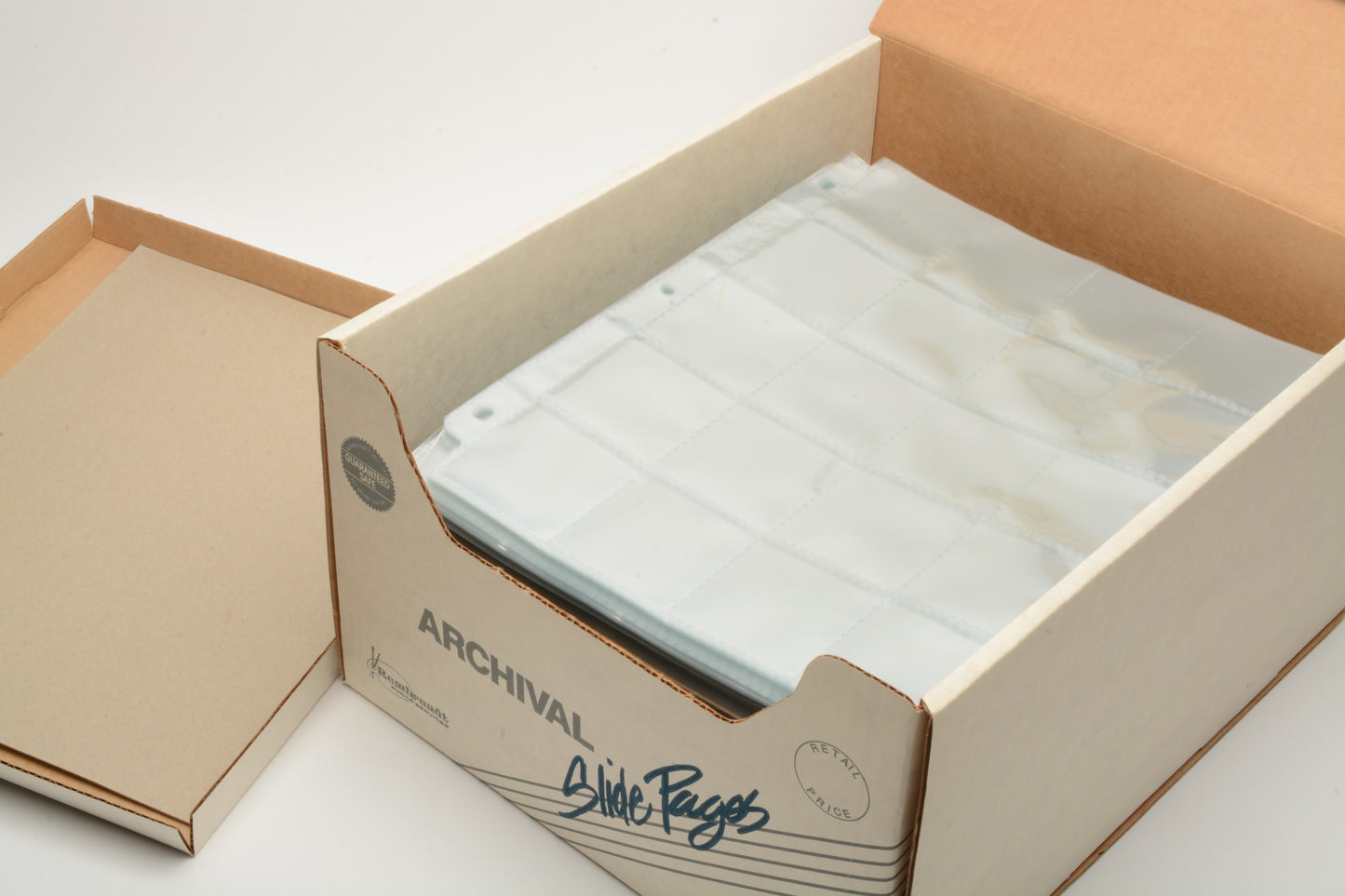 250X Rembrandt Archival sheets holds 20X 35mm slides, 3 hole perf, top loaded