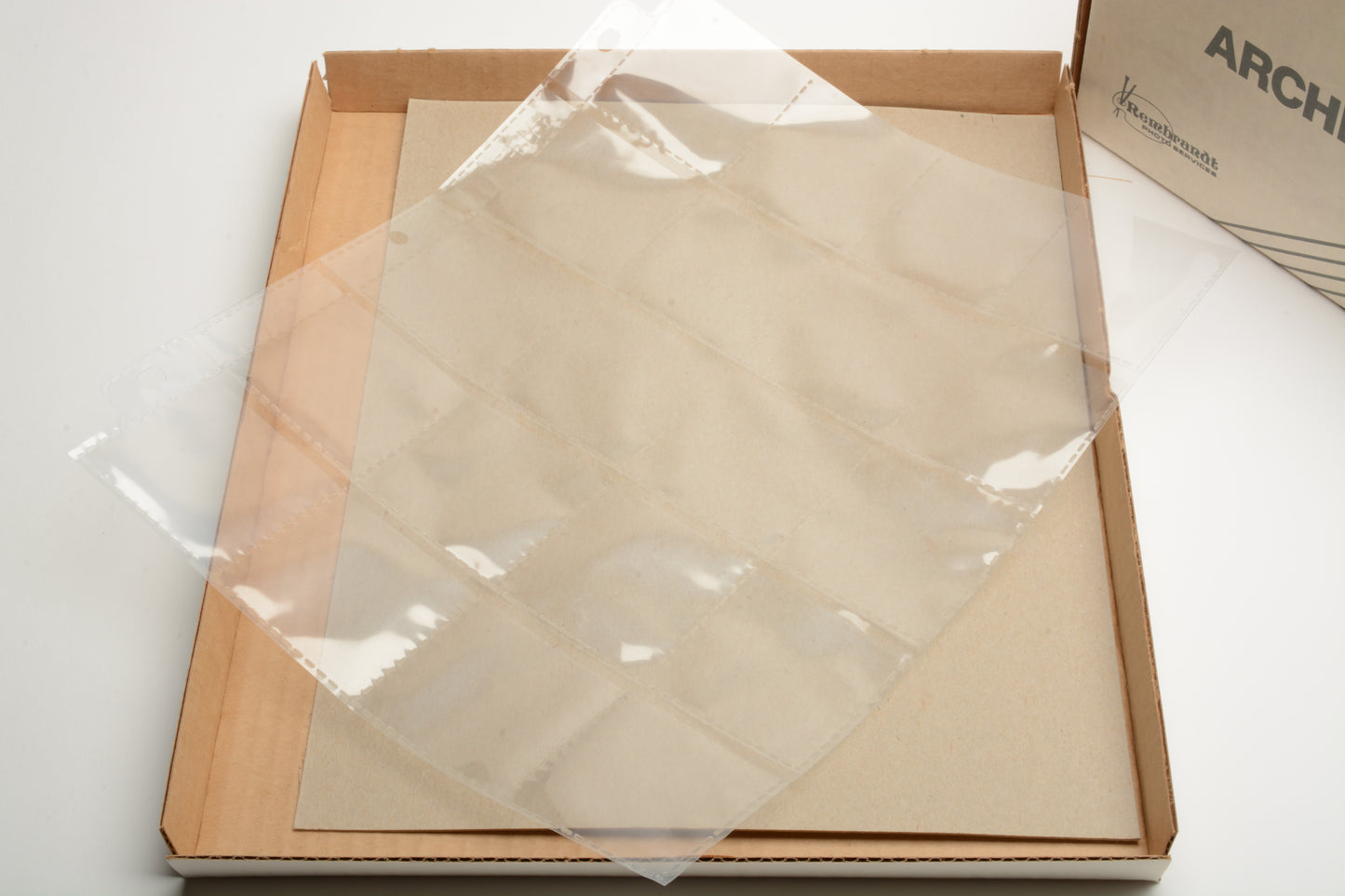 250X Rembrandt Archival sheets holds 20X 35mm slides, 3 hole perf, top loaded