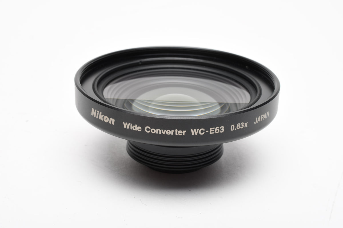Nikon WC-E63 .63X Wide Converter Lens w/Lens cap and pouch, Nice!