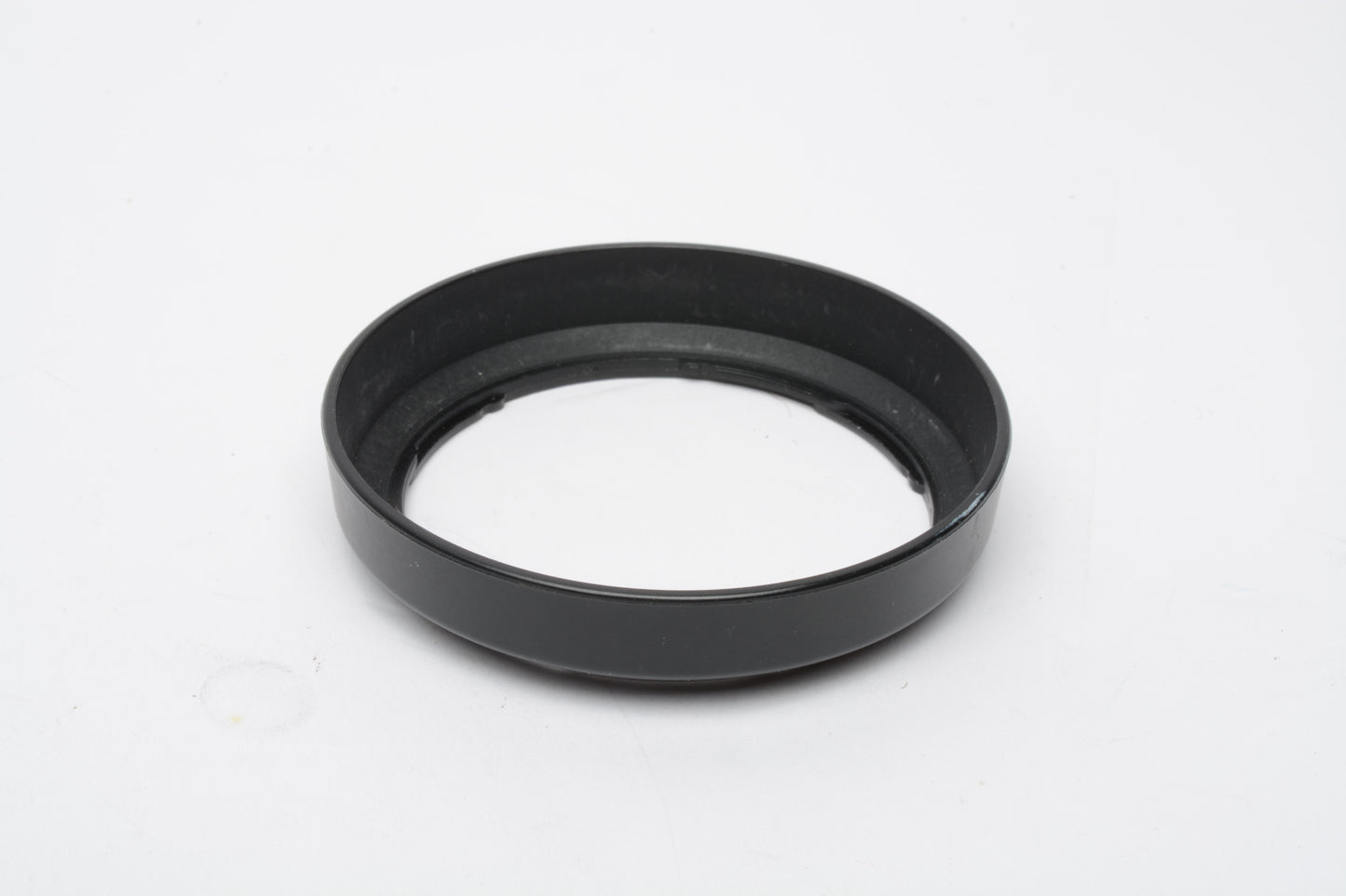 Sony SH0006 Bayonet Lens Hood Shade for 18-70mm DT Lens, Genuine