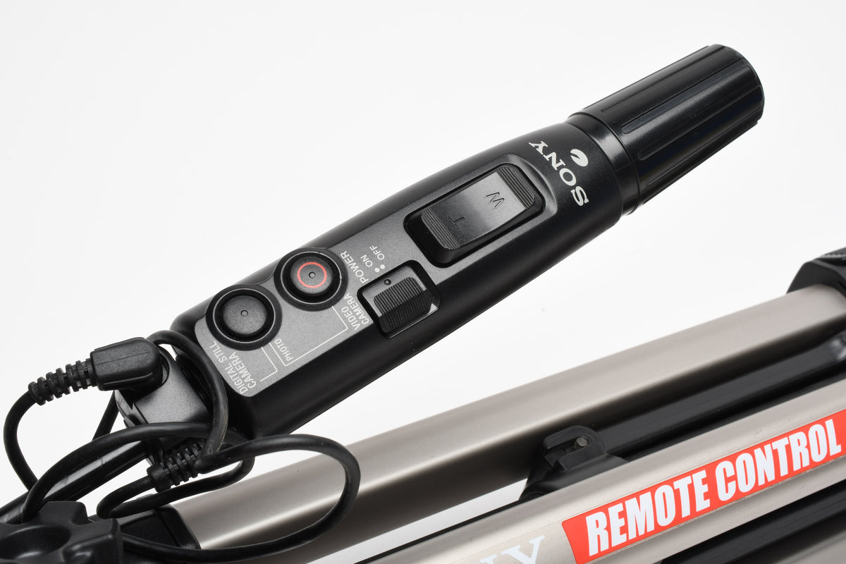 Sony VCT-D680RM Remote Control Tripod, w/QR plate, Nice!