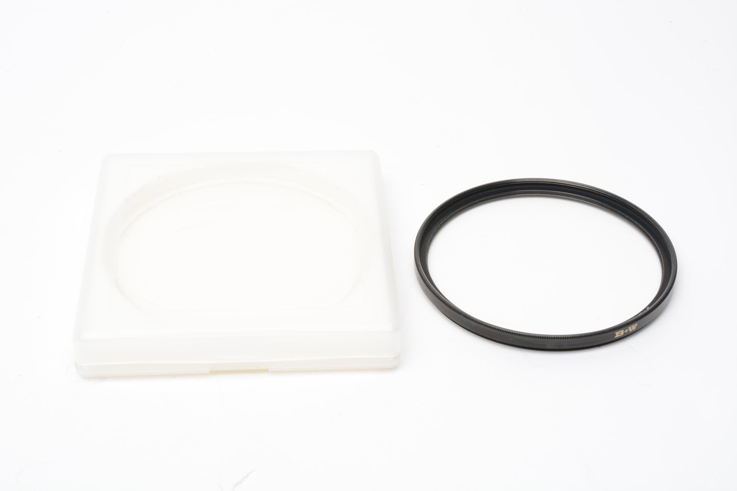 B+W 77mm UV filter 010 1X MRC, Very clean glass