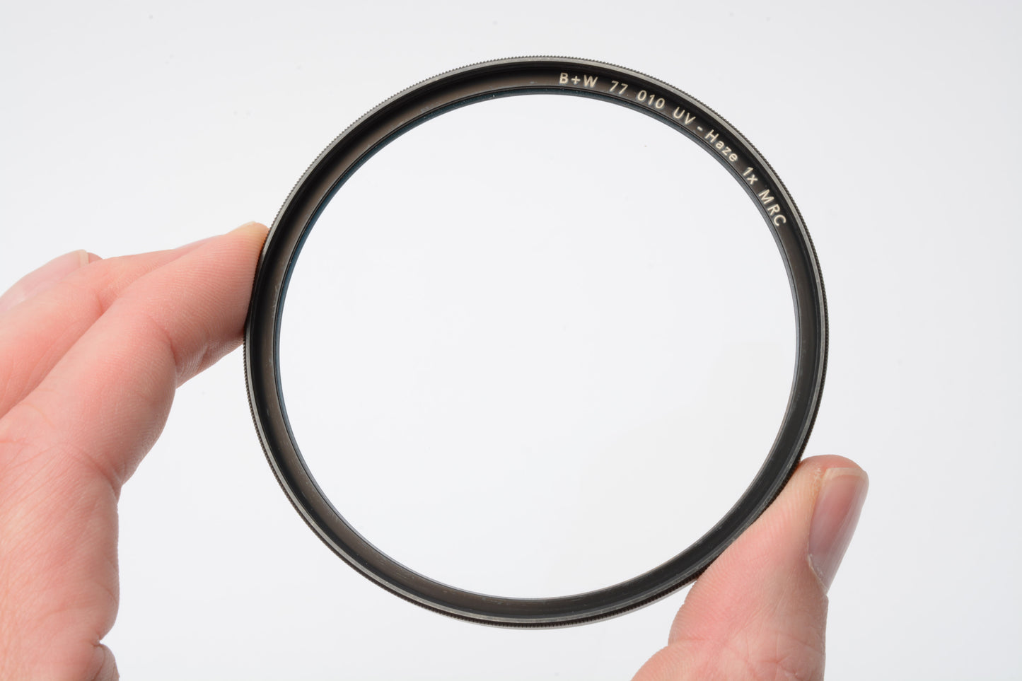 B+W 77mm UV filter 010 1X MRC, Very clean glass