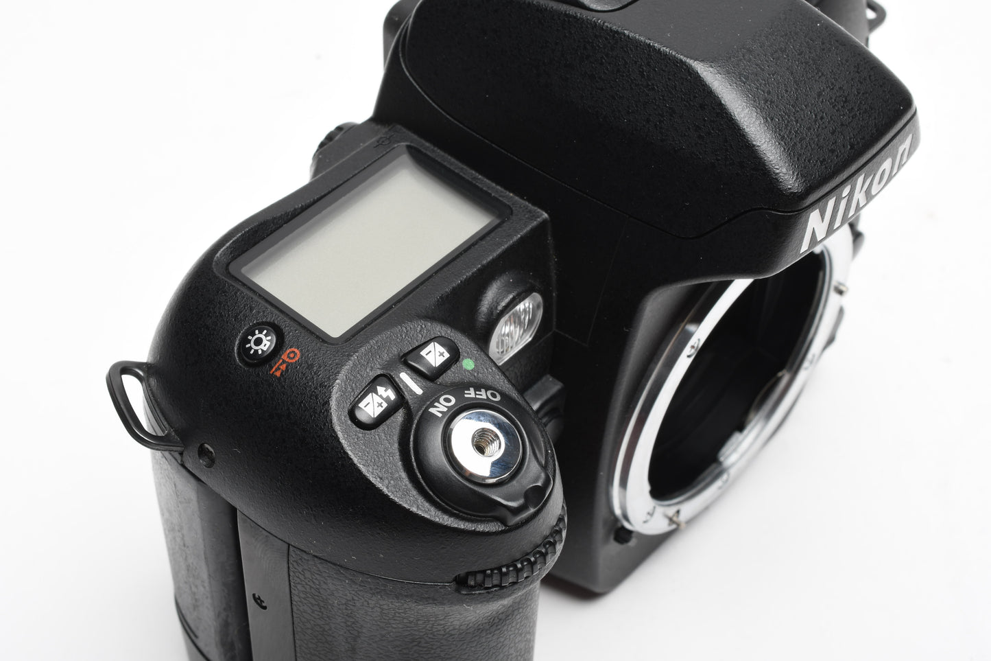 Nikon N80 35mm SLR body, cap, manual, tested, works great