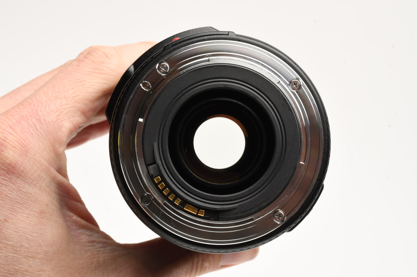 Canon EF 70-300mm f4-5.6 IS USM zoom lens, caps, hood, light use, great!