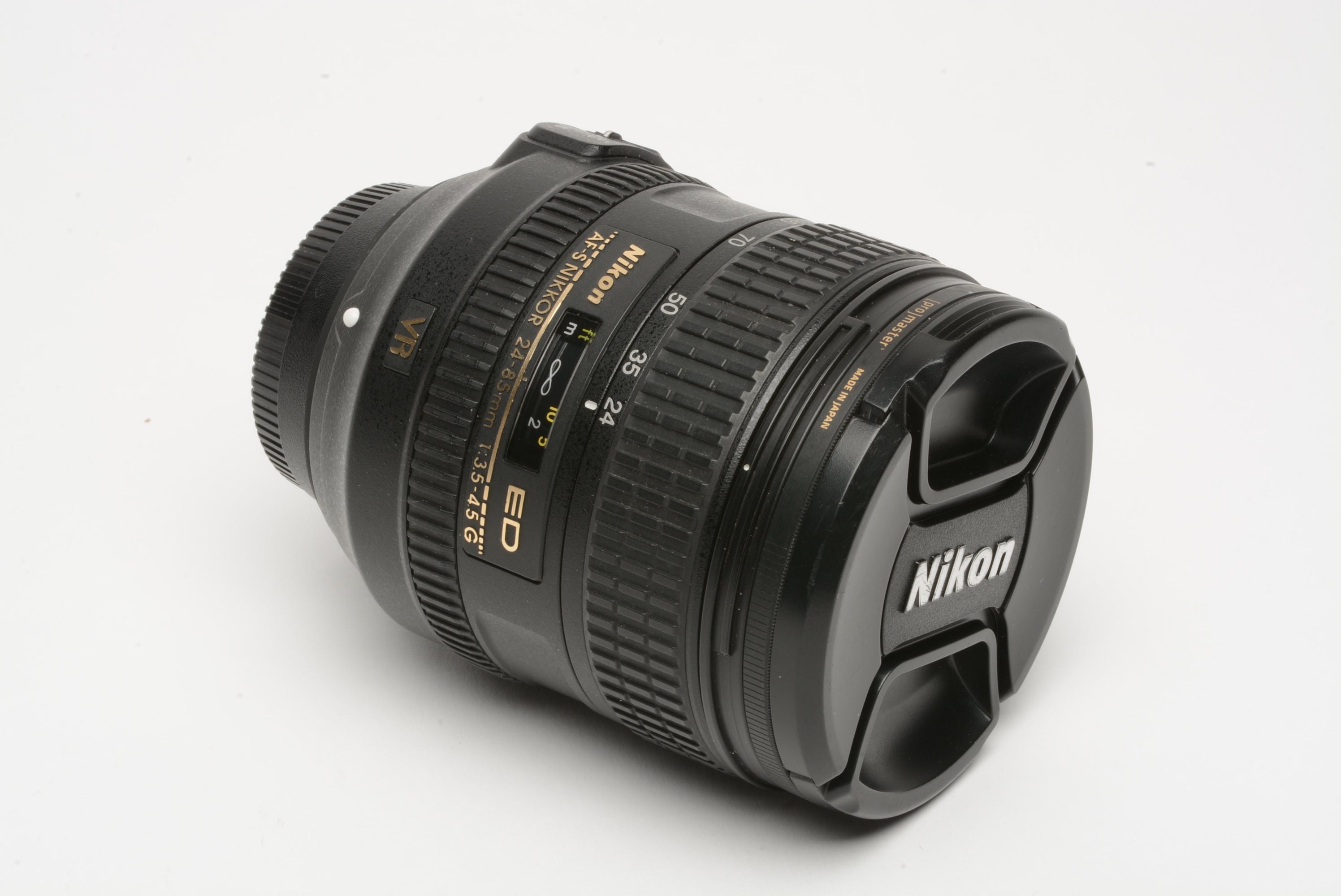 Nikon Nikkor AFS 24-85mm f3.5-4.5G ED VR zoom lens, caps, HGX UV
