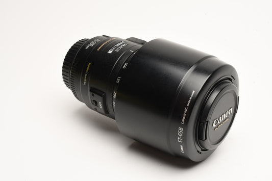 Canon EF 70-300mm f4-5.6 IS USM zoom lens, caps, hood, light use, great!