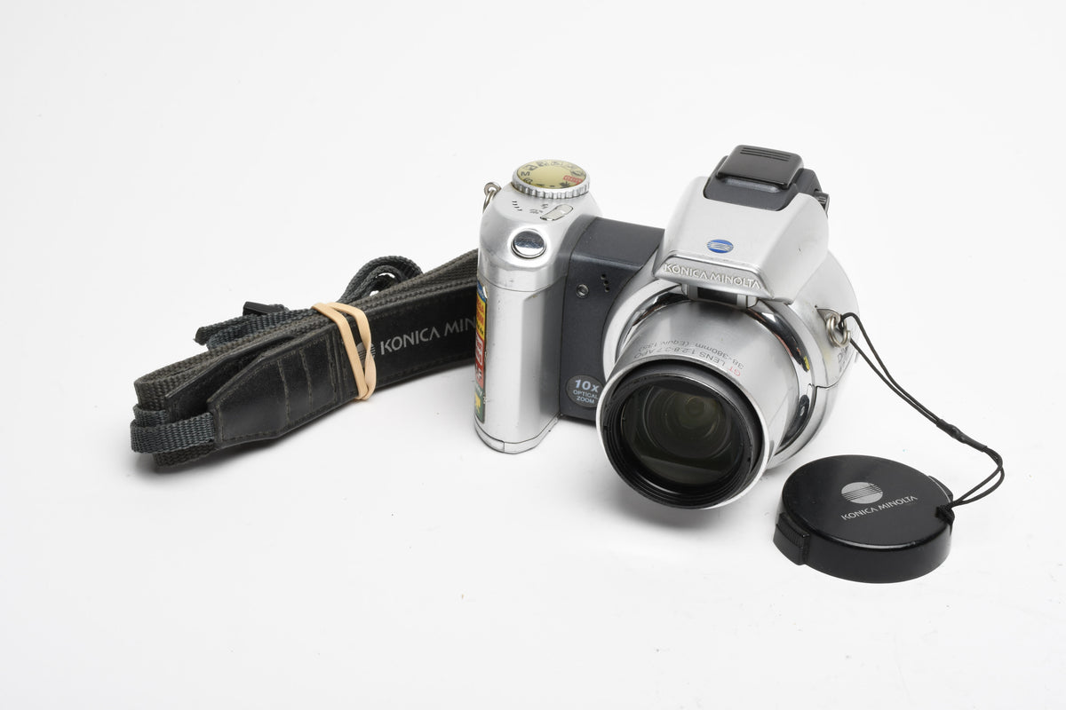 Minolta Dimage Z2 Digital Point&Shoot w/128MB card, strap, cap, Tested