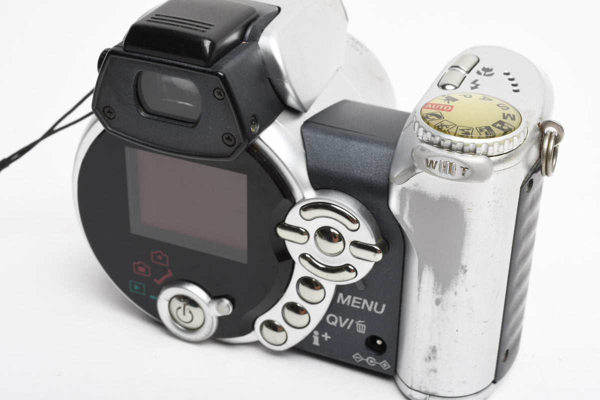 Minolta Dimage Z2 Digital Point&Shoot w/128MB card, strap, cap, Tested