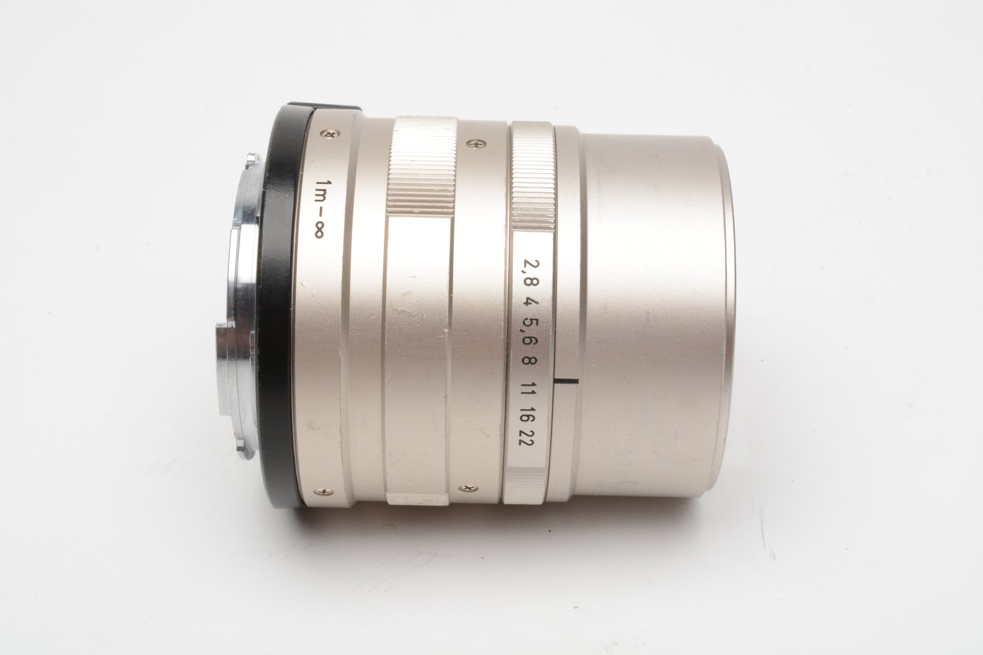Contax Zeiss Sonnar T* 90mm f2.8 lens, caps, Nice & Sharp!