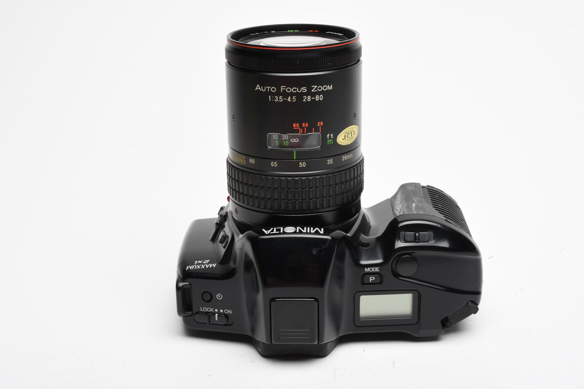 Minolta Maxxum 2xi w/28-80mm F3.5-4.5 Lens w/ skylight filter, Bargain, Read*