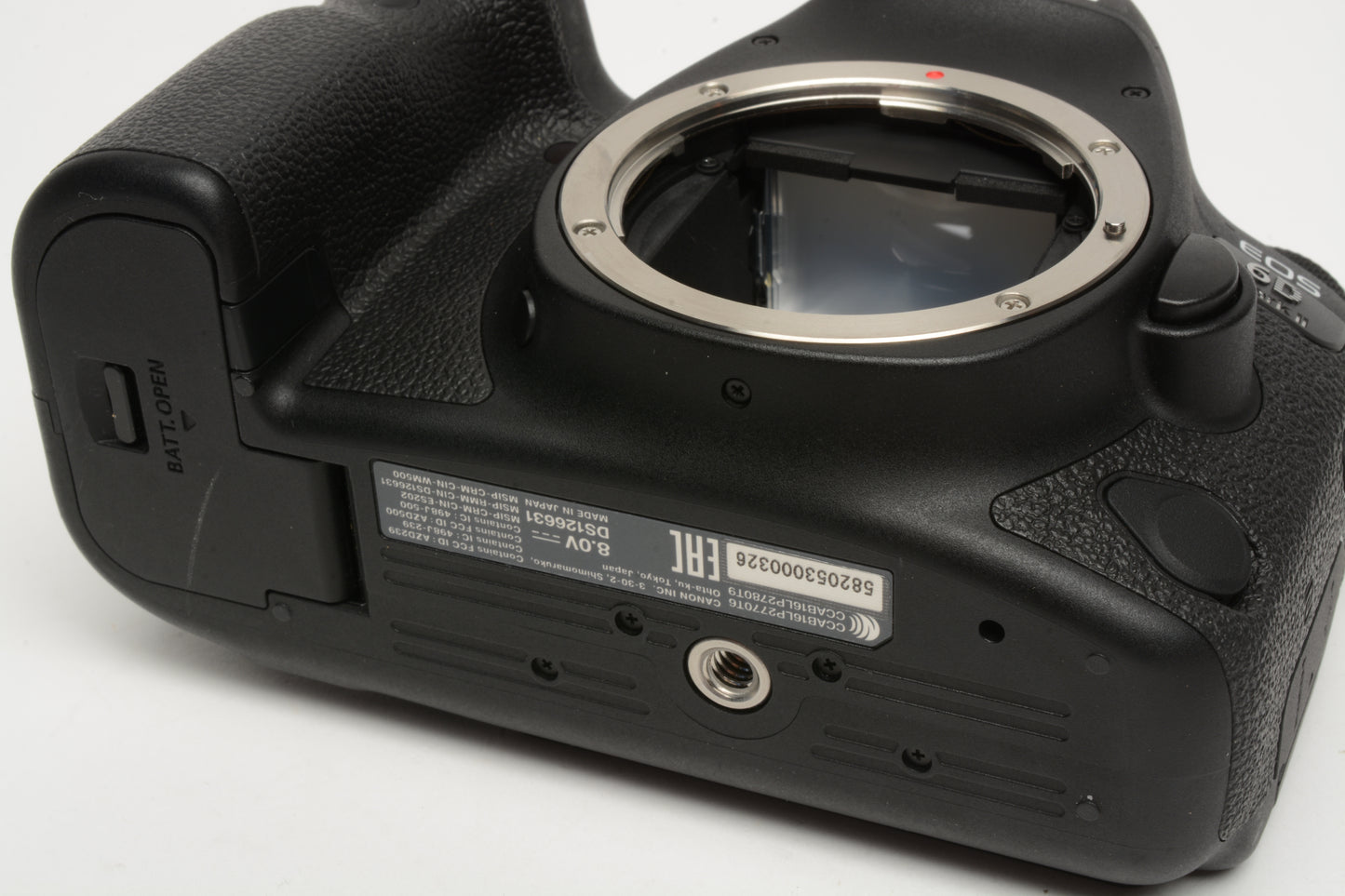 Canon EOS 6D Mark II 26.2MP DSLR body, batt, charger, only 122 acts!! Tested, great!