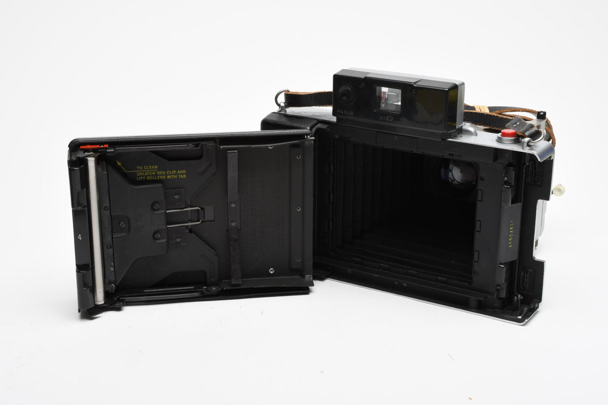 Polaroid Automatic 100 Instant camera w/strap