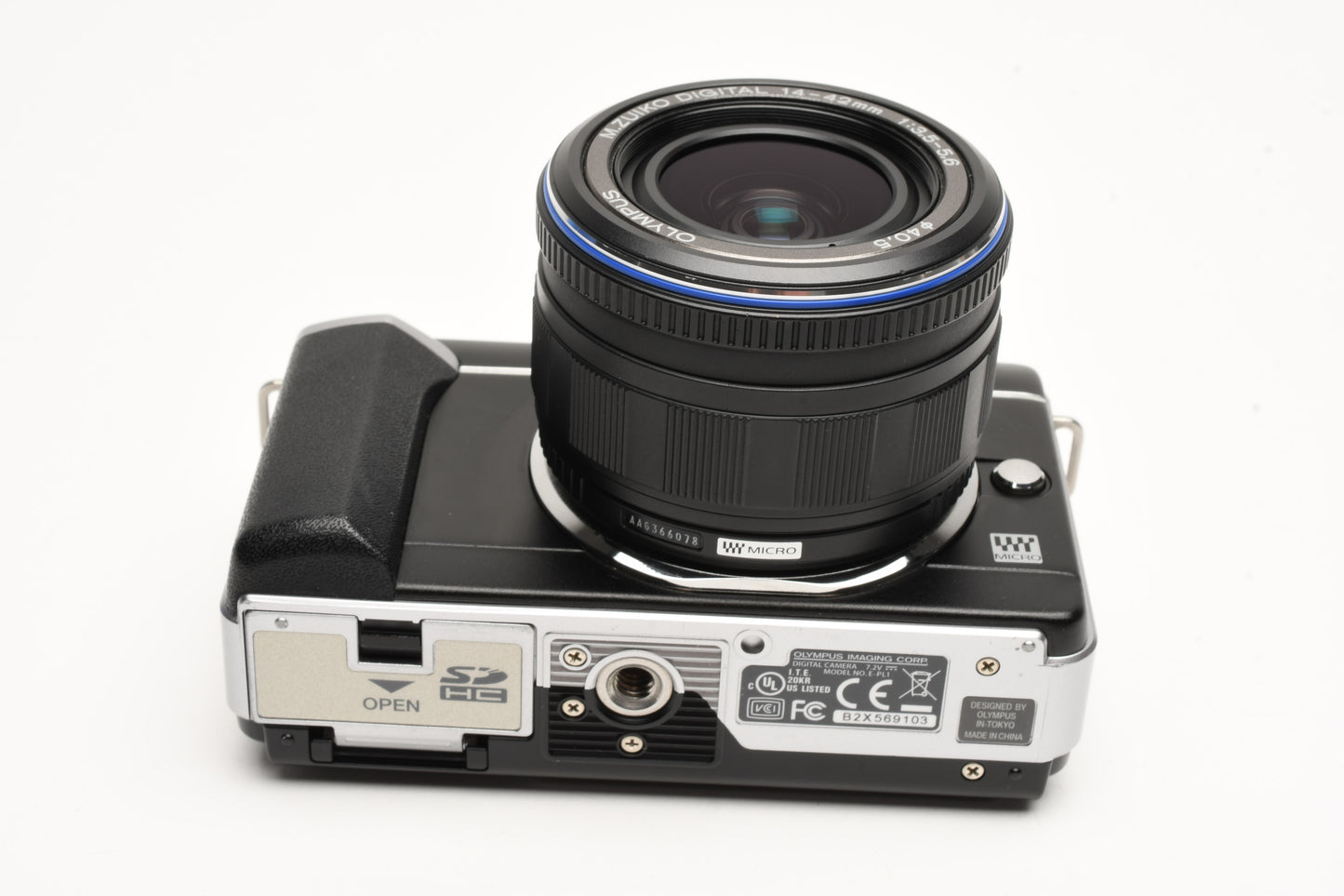 Olympus E-PL1 double zoom w/14-42mm, 40-150mm, VF-2, Mint-, Boxed