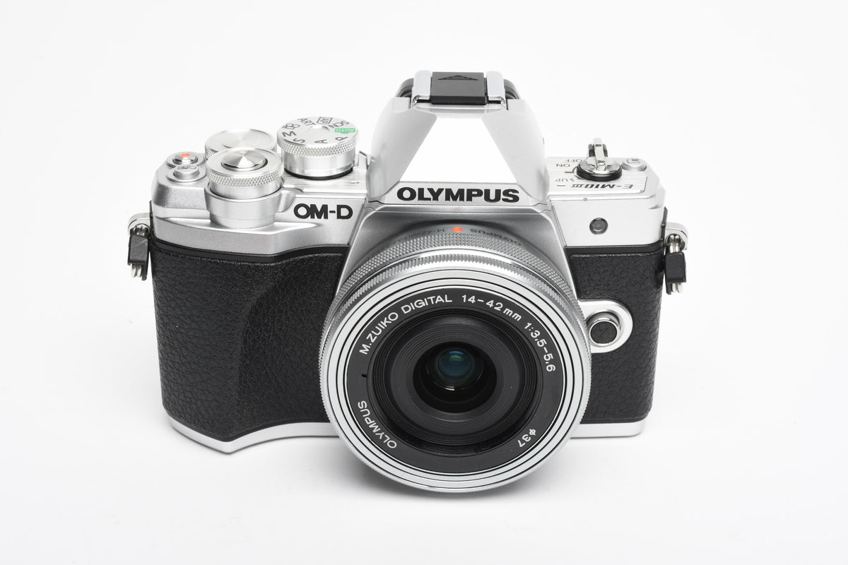 Olympus OM-D E-M10 III Chrome body w/14-42mm f3.5-5.6 lens, Very clean, fully tested