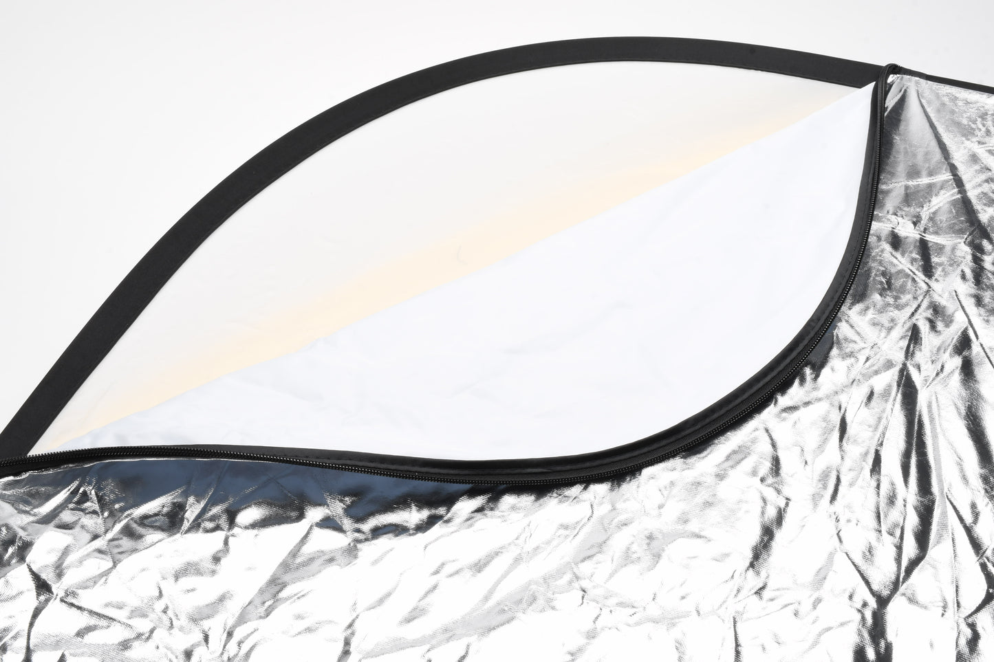Godox 5in1 34x46" (90x120cm) Rectangular MultiDisc Reflector, Clean, in pouch