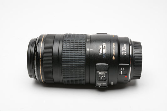 Canon EF 70-300mm f4-5.6 IS USM zoom lens, caps, Mint-