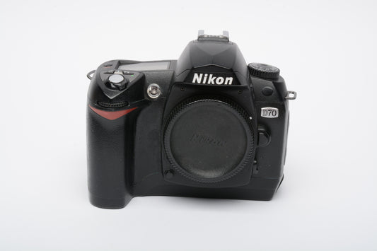 Nikon D70 DSLR body w/2batts, charger, strap, book, 33K Acts