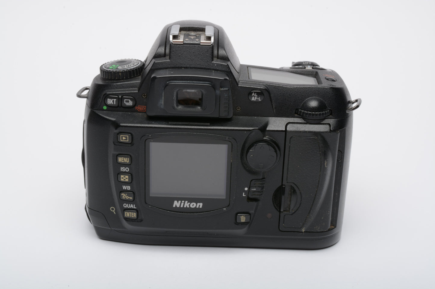 Nikon D70 DSLR body w/2batts, charger, strap, book, 33K Acts