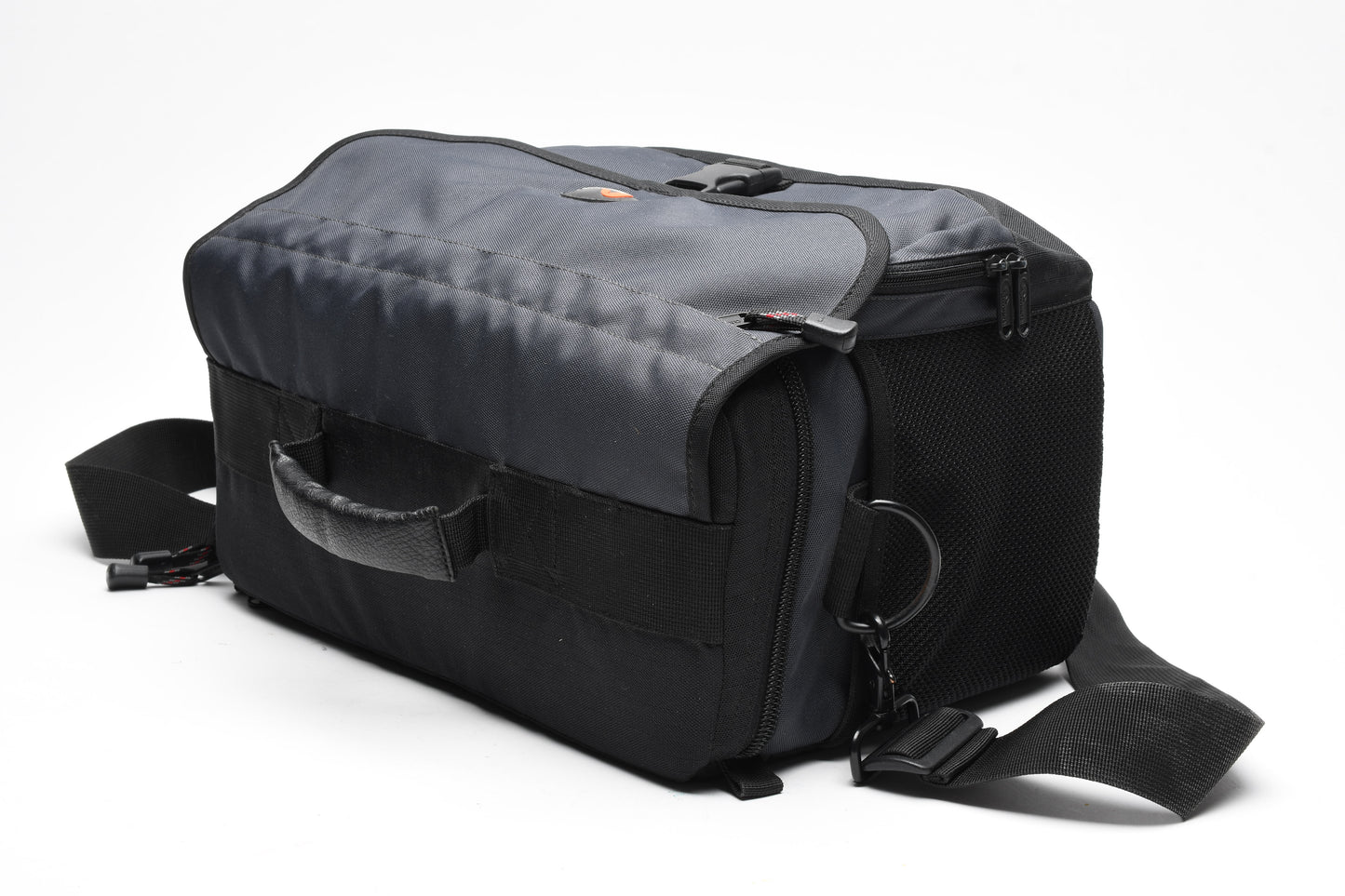 Lowepro Nova 5 Gray camera shoulder bag, clean, Very nice!